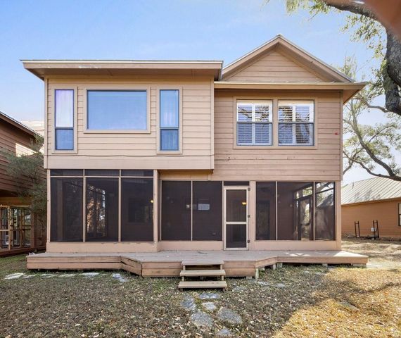 108 Courtside CIR, Spicewood, TX 78669