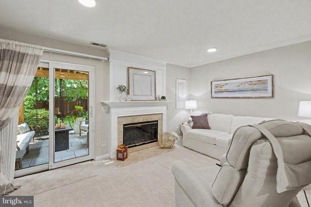 344 COLTSRIDGE TER NE, Leesburg, VA 20176
