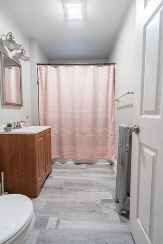 158-160 Oak Grove Ave, Springfield, MA 01109