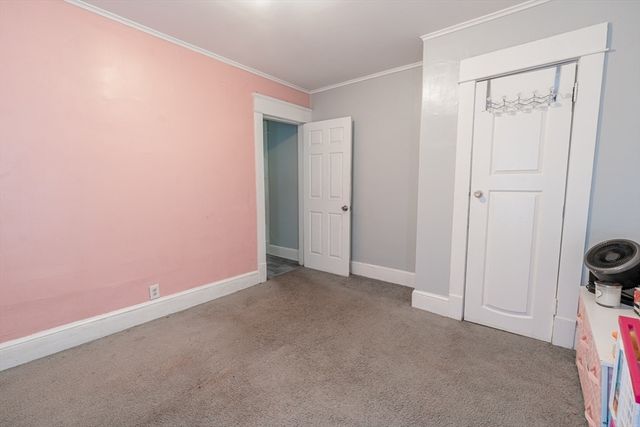 158-160 Oak Grove Ave, Springfield, MA 01109