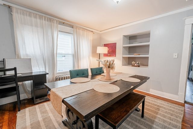 158-160 Oak Grove Ave, Springfield, MA 01109