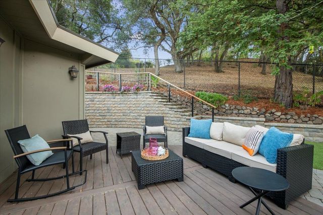 20808 Pamela Way, Saratoga, CA 95070