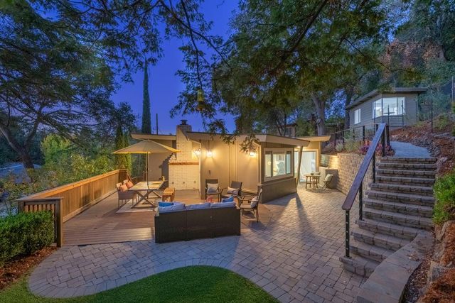 20808 Pamela Way, Saratoga, CA 95070