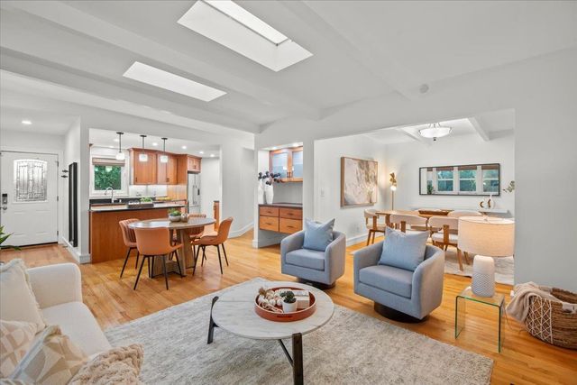 20808 Pamela Way, Saratoga, CA 95070