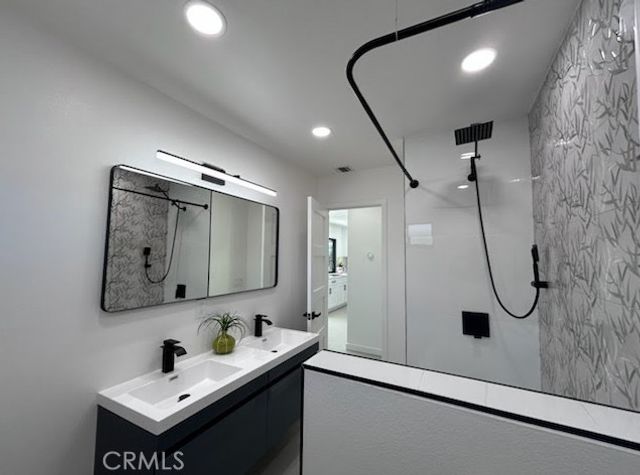 3940 E Calle San Antonio, Palm Springs, CA 92264