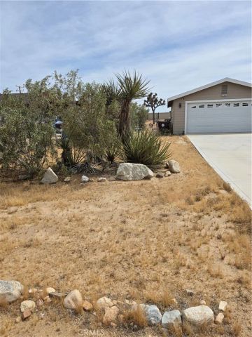 57963 Campanula, Yucca Valley, CA 92284