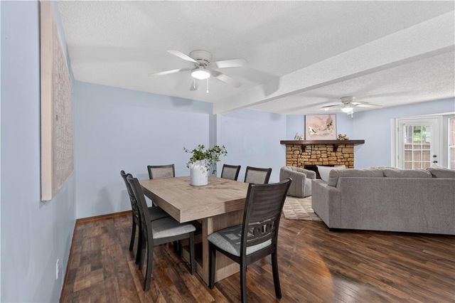8333 Lowell Avenue 2, Overland Park, KS 66212