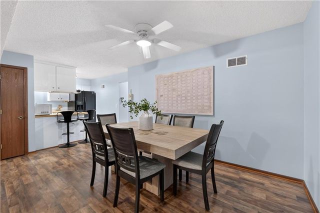 8333 Lowell Avenue 2, Overland Park, KS 66212