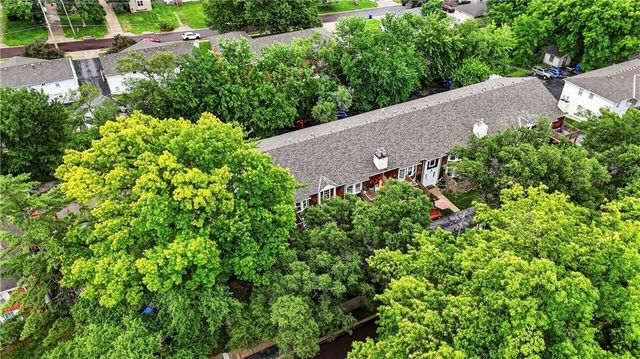 8333 Lowell Avenue 2, Overland Park, KS 66212