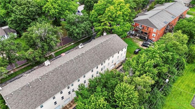 8333 Lowell Avenue 2, Overland Park, KS 66212