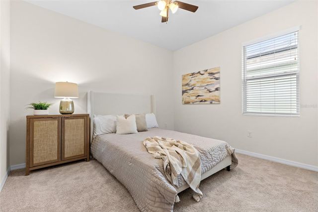 8136 WHEAT STONE DRIVE, Zephyrhills, FL 33540