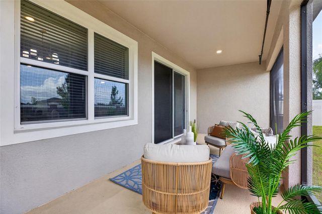 8136 WHEAT STONE DRIVE, Zephyrhills, FL 33540