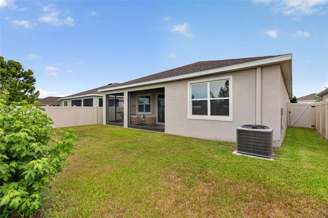 8136 WHEAT STONE DRIVE, Zephyrhills, FL 33540