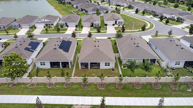 8136 WHEAT STONE DRIVE, Zephyrhills, FL 33540