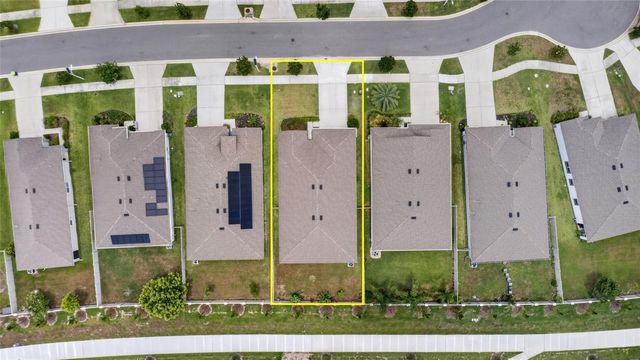8136 WHEAT STONE DRIVE, Zephyrhills, FL 33540