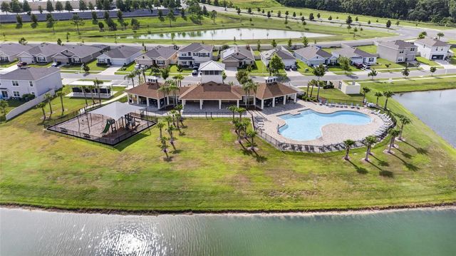 8136 WHEAT STONE DRIVE, Zephyrhills, FL 33540