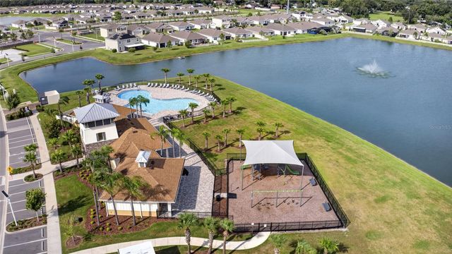 8136 WHEAT STONE DRIVE, Zephyrhills, FL 33540