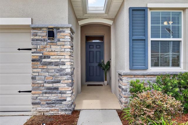 8136 WHEAT STONE DRIVE, Zephyrhills, FL 33540