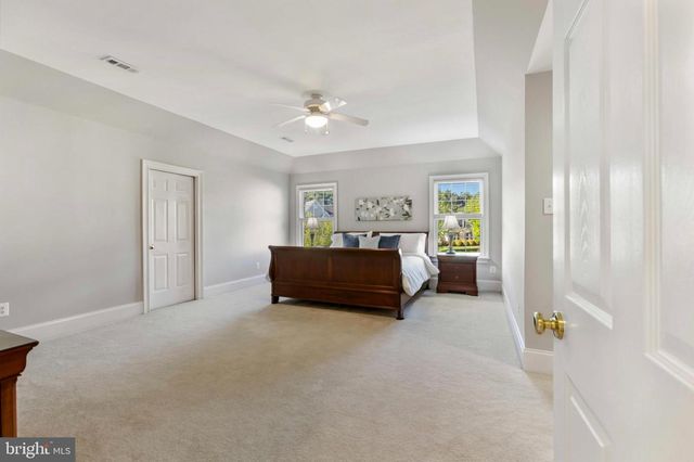 11 WOODS EDGE ROAD, West Chester, PA 19382