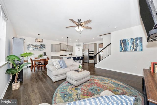5613 ZOE LN, Frederick, MD 21704