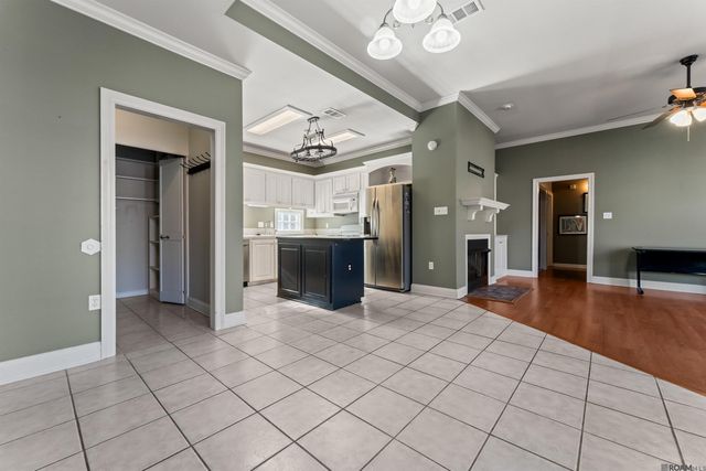 5526 Ducros Dr, Baton Rouge, LA 70820