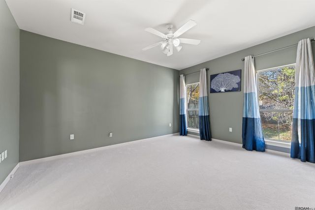 5526 Ducros Dr, Baton Rouge, LA 70820