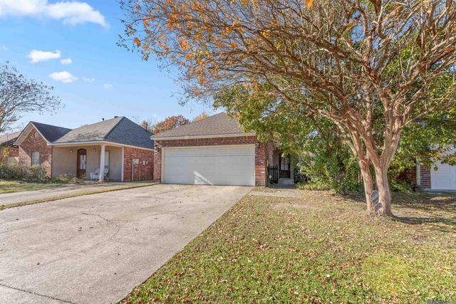 5526 Ducros Dr, Baton Rouge, LA 70820