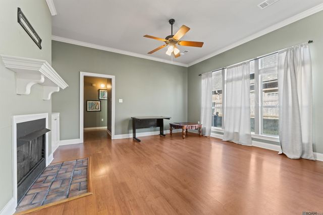 5526 Ducros Dr, Baton Rouge, LA 70820