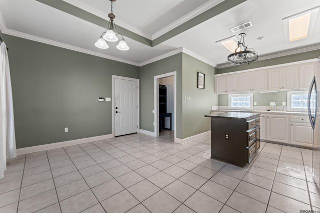 5526 Ducros Dr, Baton Rouge, LA 70820