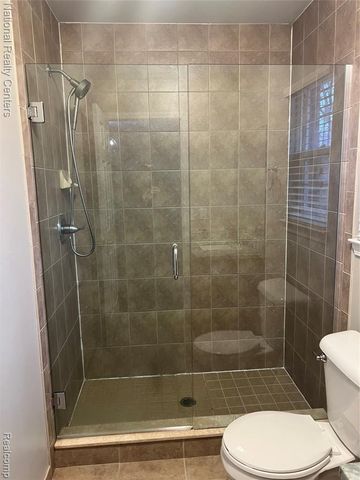 8455 Williamstown Drive, Shelby Twp, MI 48316