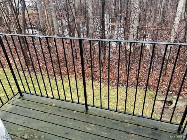 8455 Williamstown Drive, Shelby Twp, MI 48316