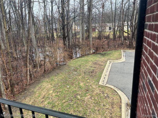 8455 Williamstown Drive, Shelby Twp, MI 48316