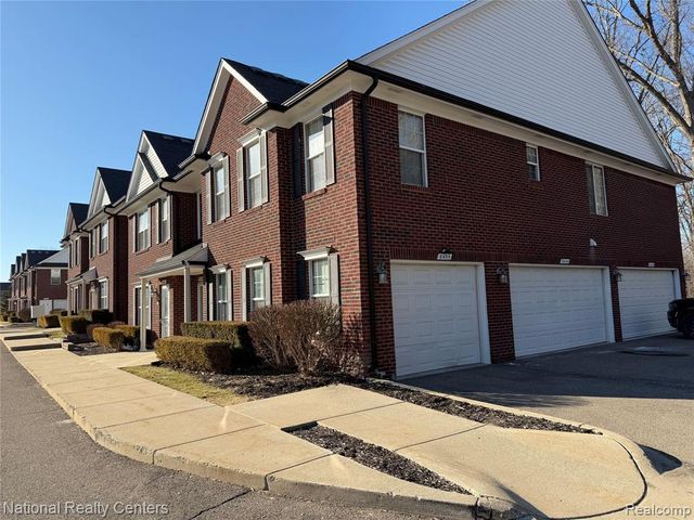 8455 Williamstown Drive, Shelby Twp, MI 48316