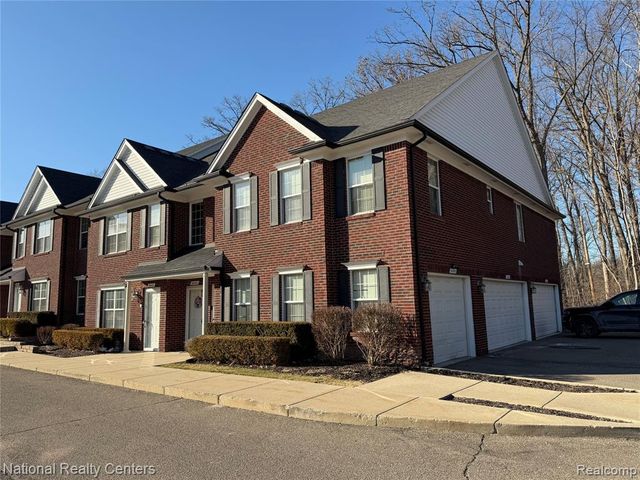 8455 Williamstown Drive, Shelby Twp, MI 48316