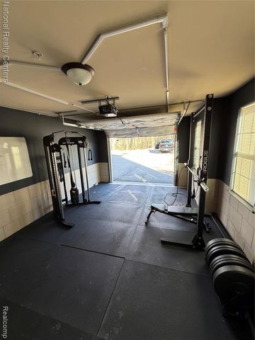 8455 Williamstown Drive, Shelby Twp, MI 48316