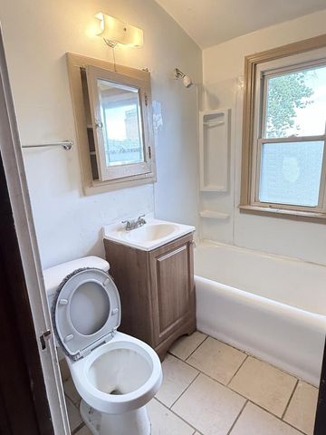 3343 N 41st STREET, Milwaukee, WI 53216