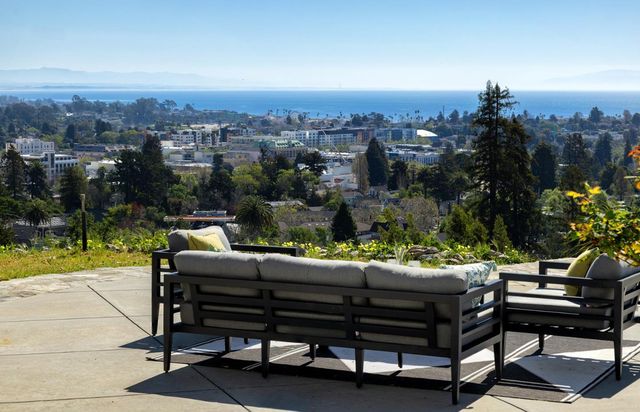 535 Highland Avenue, Santa Cruz, CA 95060