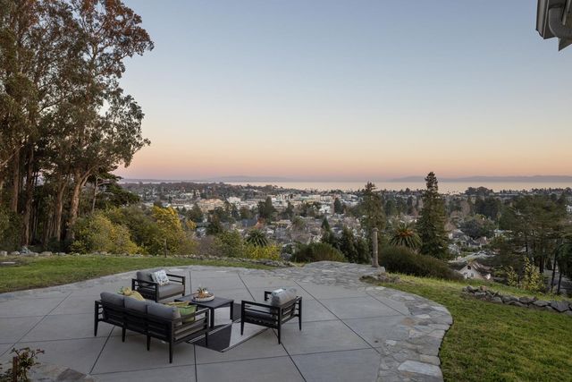 535 Highland Avenue, Santa Cruz, CA 95060