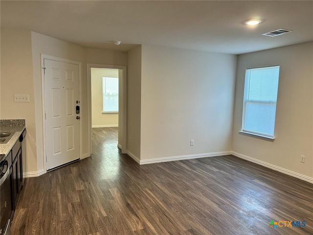 918 S 39th Street B, Temple, TX 76504