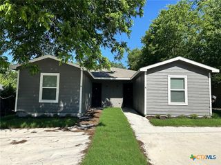 918 S 39th Street B, Temple, TX 76504