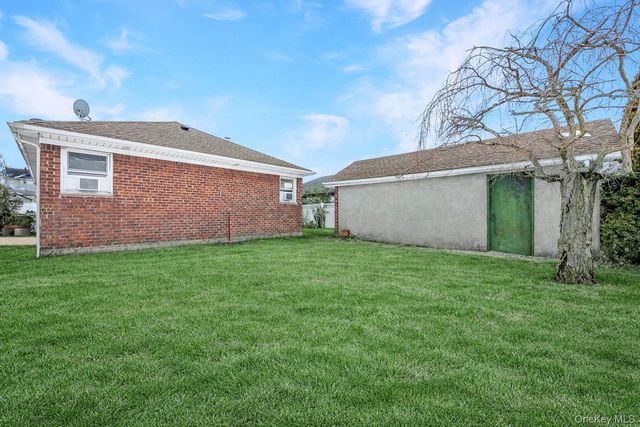 138-07 13th Avenue, Malba, NY 11357