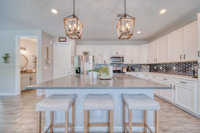 6114 Yerba Buena Ct, Lake Worth, FL 33467
