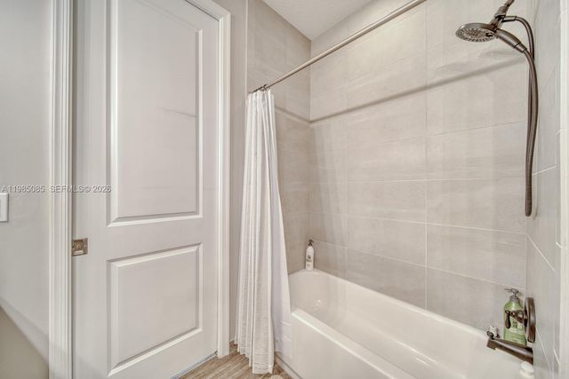 6114 Yerba Buena Ct, Lake Worth, FL 33467