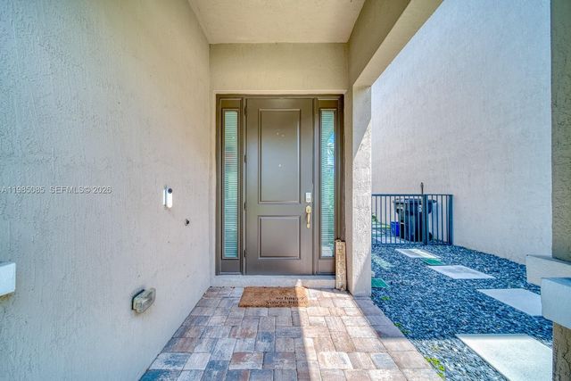 6114 Yerba Buena Ct, Lake Worth, FL 33467