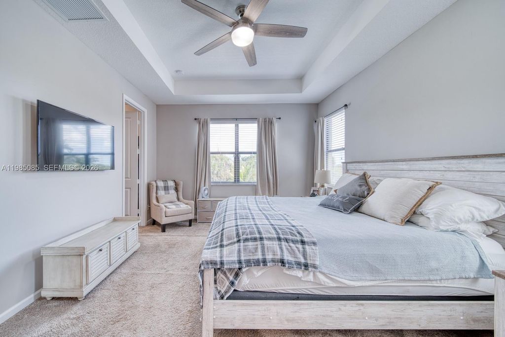 Image 19 of property listing at 6114 Yerba Buena Ct, Lake Worth, FL 33467