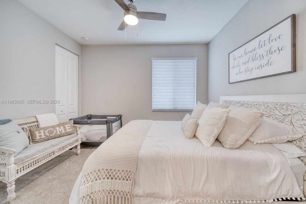 Image 22 of property listing at 6114 Yerba Buena Ct, Lake Worth, FL 33467