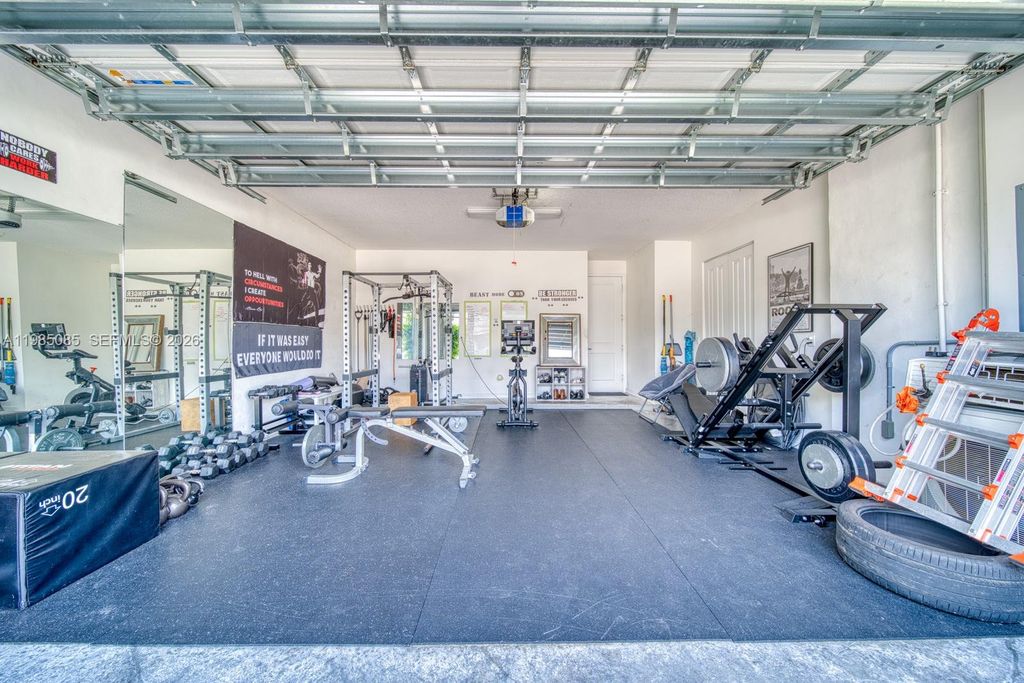 Image 45 of property listing at 6114 Yerba Buena Ct, Lake Worth, FL 33467