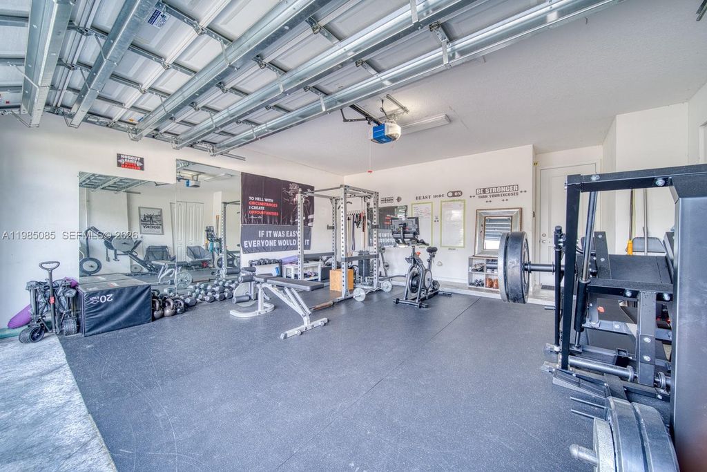 Image 46 of property listing at 6114 Yerba Buena Ct, Lake Worth, FL 33467