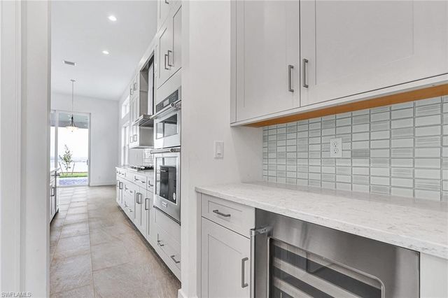 8718 Driftwood DR, Naples, FL 34114