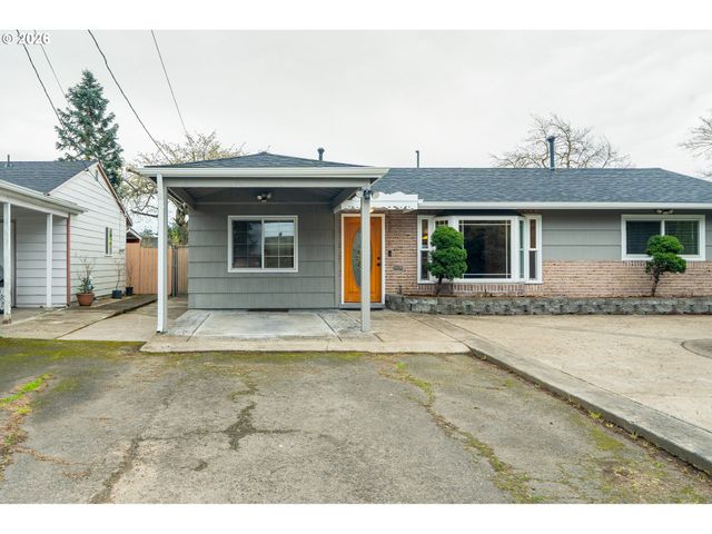 8612 Ne CLACKAMAS St, Portland, OR 97220